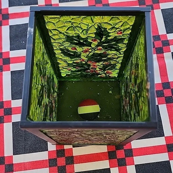 TALL GLASS & BLACK METAL CANDLE HOLDER. - Picture 2 of 4